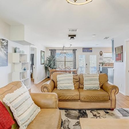 Lakeview Lodge Spicewood Экстерьер фото