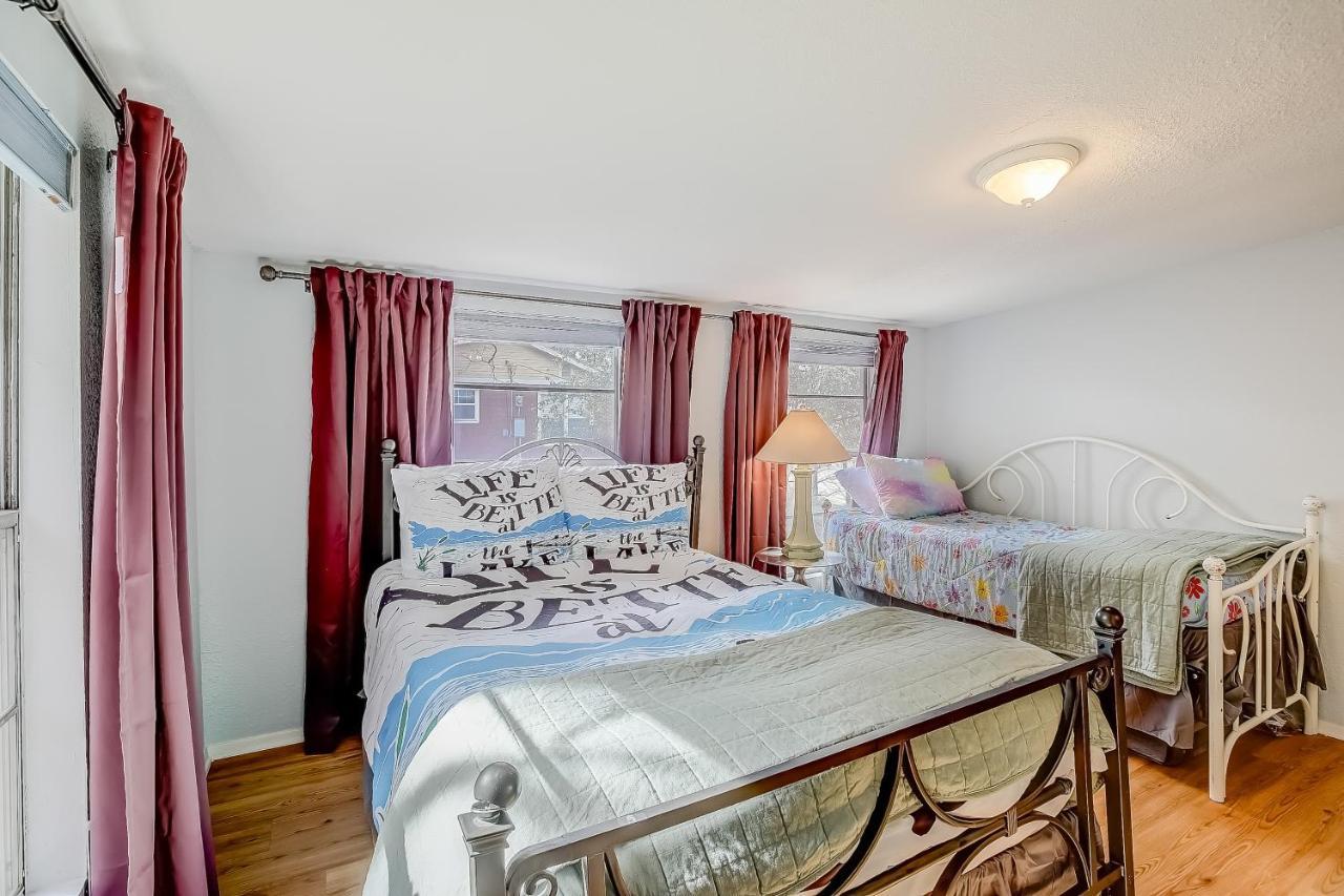Lakeview Lodge Spicewood Экстерьер фото
